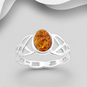 Srebrni prsten sa jantarom