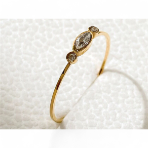 Prsten od pozlaćenog čelika